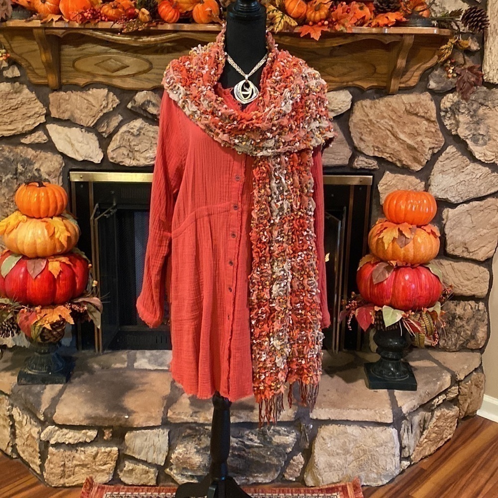 Easel Tunic Top EUC Small